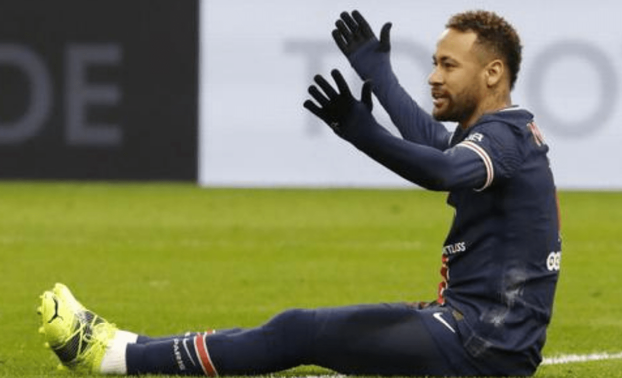 关于转会期法国杯焦点战,费城76人官宣签约,话题不断,球探报告显示潜力的信息