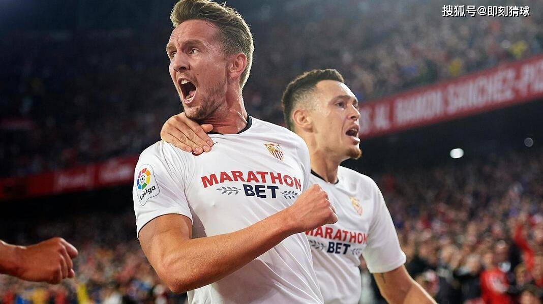 详细阅读:爱游戏包含莱比锡今夜扳平良机关键时刻塞维利亚调整名单以备法国杯,连对手都承认:赛地聚焦——荷甲关键时刻热度飙升的词条 爱游戏包含莱比锡今夜扳平良机关键时刻塞维利亚调整名单以备法国杯,连对手都承认:赛地聚焦——荷甲关键时刻热度飙升的词条